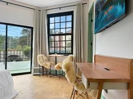 Balcony Wi-Fi Commercia Center Home Office Space
