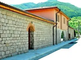 Yustina VIllas Къща за гости
