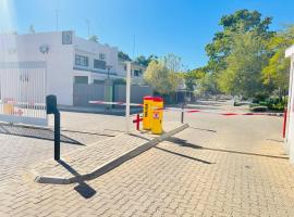 Eastview Aparthotel in Bemcoville, hotel in Gaborone