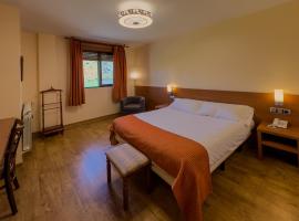 Hotel Don Pepe Lago de Sanabria, hotel v destinaci Ribadelago
