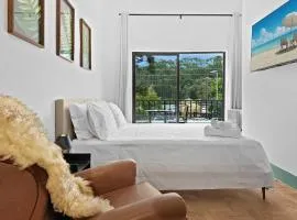 Cost benefit Balcony Frigobar Wi-Fi Garage