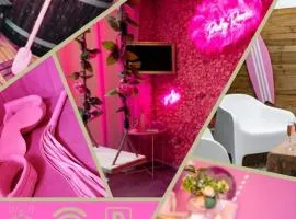 Pinky Room