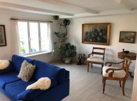 Ferielejlighed med adgang til idyllisk have, penginapan layan diri di Svaneke