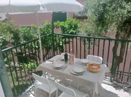 CASA L'UNICORNO con giardino privato