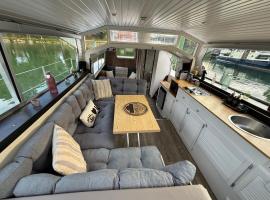 Superbe Bateau Le Viking - Séjour sur la Marne, hotel 