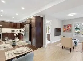 Casa Hotel Contemporary 2BR Suite w Patio & BBQ