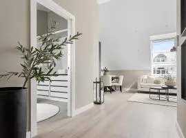 Modern penthouse, centrally located at Bogstadveien