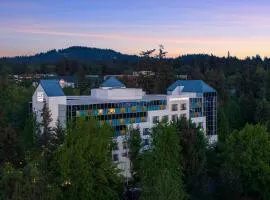 AC Hotel by Marriott Portland Lake Oswego