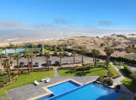 GARDEN BAY Appartement Luxe Front de Mer à Tamaris Sidi Rahal, Plage Privée, Piscine et Loisirs