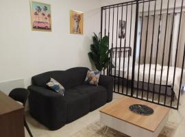 The Nest, Hotel in Ruaka