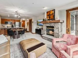 Central Breck Stay Shared Hot Tub plus Ski Access