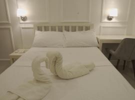 Rue DeuxVilles Villa, hotel in Loon