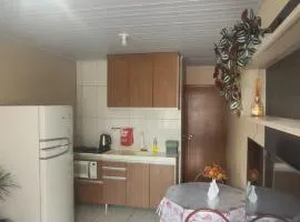 Geminado inteiro 1 quarto e ar condicionado