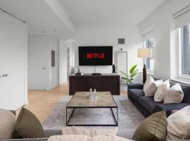 Lavish Two-Story Retreat in the Heart of Manhattan