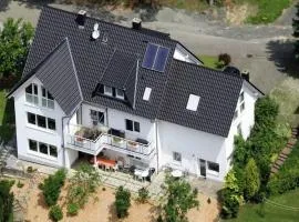 Wohnung mit eigener Terrasse in Homberg, cleaning included