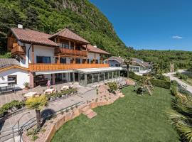 Pension Irma, hotel a Caldaro