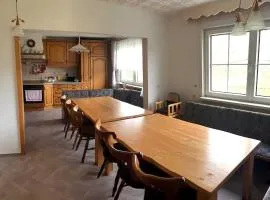 Ferienhaus in Bärenstein bei grünen Hügeln, cleaning included
