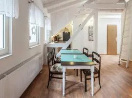 Spacious Multi-Level Stay, cleaning included