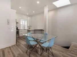 1895 - 2 bedrooms