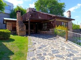 Cabañas Postal de la Villa, tapak perkhemahan di Villa Carlos Paz