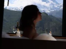Kera Cottages Kazbegi