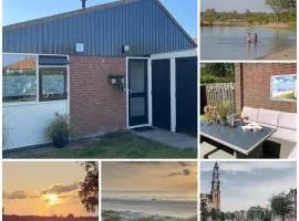 Comfortabel 6-persoons huisje nabij strand, bos, duinen en stad