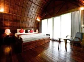 The Lumbung Wood Villa