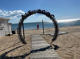 Студио Комфорт, Смокиня,Созопол,Затворен комплекс,4 басейна, 1-ва линия море, spa hotel in Sozopol