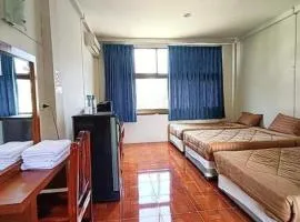 Piyaporn Hill Paradise Hotel