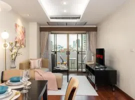 Mystic Haven King Bed Suite with Balcony & City Views