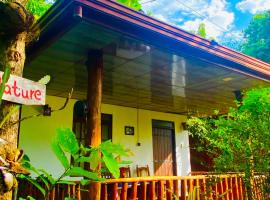 La Casa Safari Cottages, hotel v Udawalawe