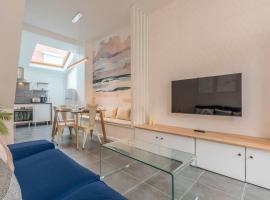 Maison 3 chambres, parking gratuit & proche métro, hotel en Croix