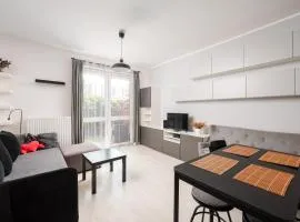 Bemowo Homely Apartment by BookingHost