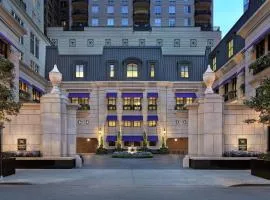 Waldorf Astoria Chicago