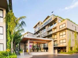 Diamond Condo apart near Bangtao beach
