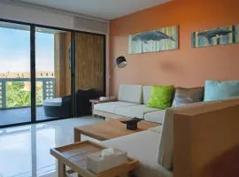 20 min from Hua Hin - Tide & Tail 2BR Beachfront Condo Baan Chaan Talay
