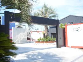 awaJ Beach Club アワジェイビーチクラブ, zelfstandige accommodatie in Awaji