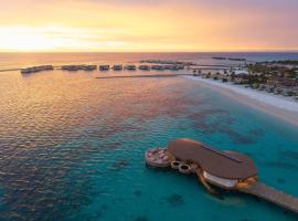 Centara Grand Lagoon Maldives, place to stay in Nakatukufuri