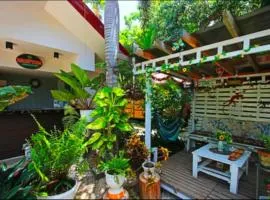 Adriana's Place Tropical Guesthouse
