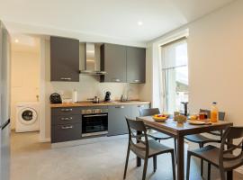 Revo Apartments - Meriggio, hotel v destinaci Albosaggia