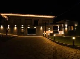 Tsiaras House