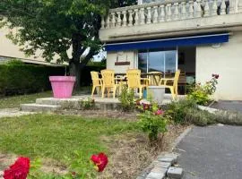 A 1Okm des plages du débarquement, Chez Sabrina, gîte entre mer et campagne, proximité Caen, Bayeux, Arromanches, aéroport Carpiquet