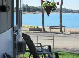 Balm Beach Resort and Motel