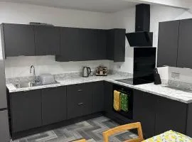 5 bed workers home - Rhondda valley