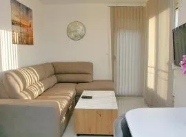 Blue Sky Apartment