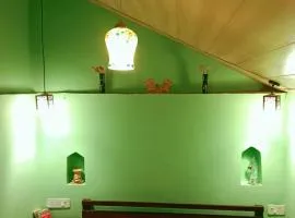 Landour Apartment Beauty and Charm Kothri- Summer n Snow