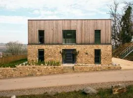 Brockview House - Eco 4 bed