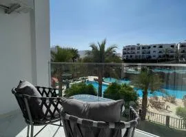 Studio102 in Naama bay