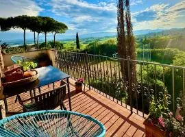 Two Bedroom Apartment with Breathtaking Views Large Balcony in a Cool Umbrian Village