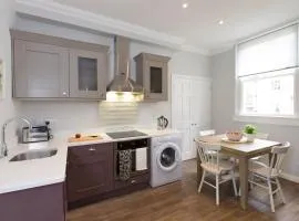 Willoughby Apartment